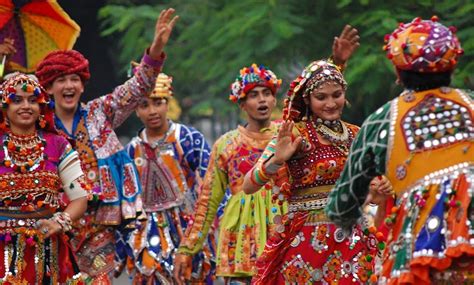 kostüm indien|Uncover the Rich Cultural Heritage with Authentic Indian Costumes